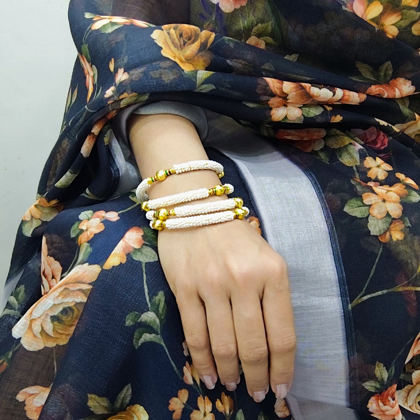 Stone Gold Metal Bangles Set
