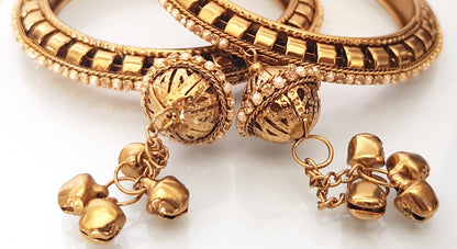Swara Creations Metal latkan Kadas Set with Women and Girls(2Pc)